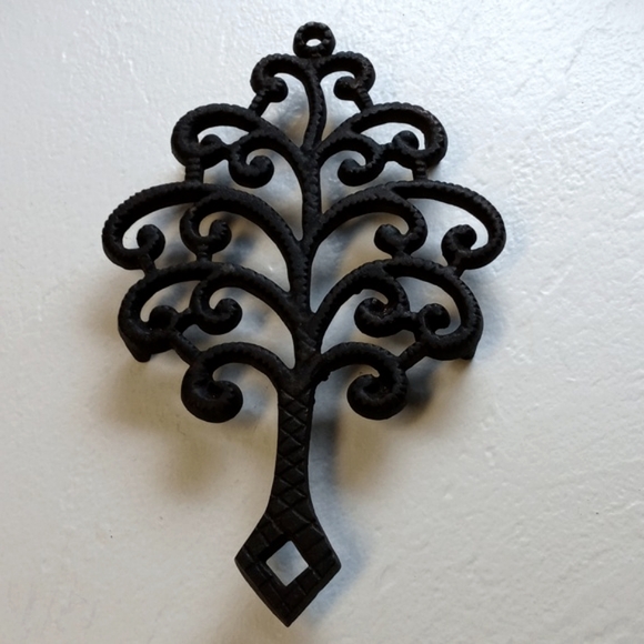 Wilton Other - Wilton Cast Iron Footed Trivet Family Tree Design